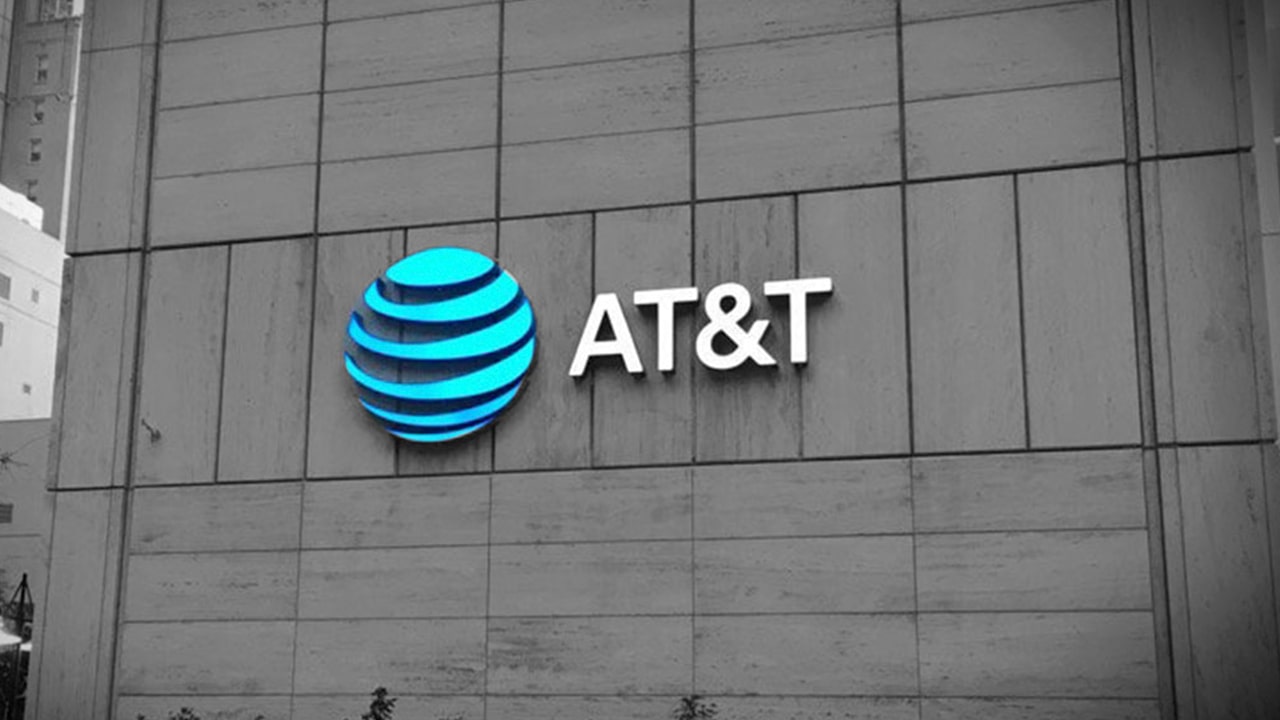 AT&T-demanda-a-Broadcom-por-cambios-en-contratos-de-VMware